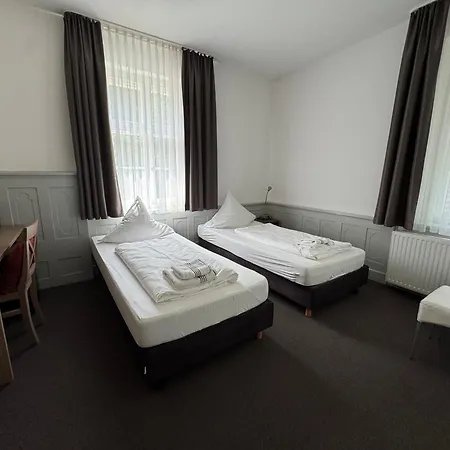 Landsitz Kammerburg Gaestehaus *
