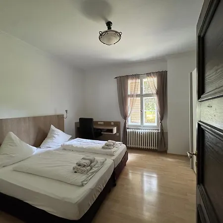 Landsitz Kammerburg Gaestehaus * Lorch am Rhein